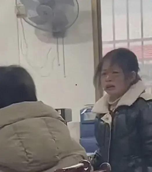 小贾老师吃瓜事件视频,网络热议背后的真相揭秘