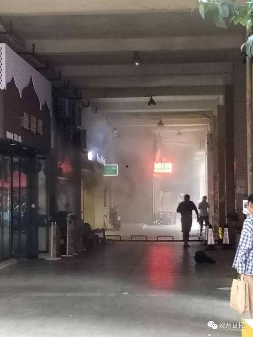 舜泰广场吃瓜事件真相视频,还原事件始末