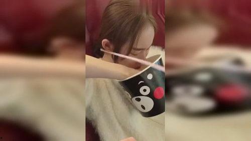 吃瓜少女小妞视频大全,视频大全里的欢乐时光